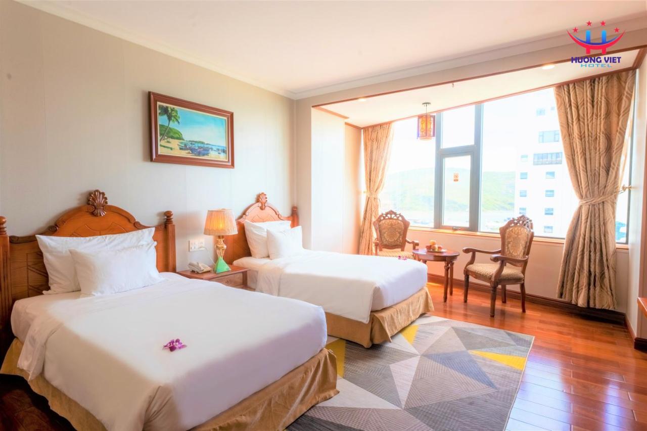 Huong Viet Hotel Quy Nhon - Beachfront Exteriör bild