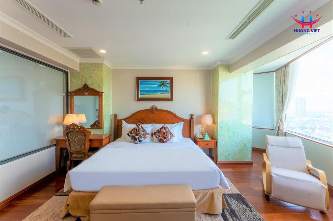 Huong Viet Hotel Quy Nhon - Beachfront Exteriör bild